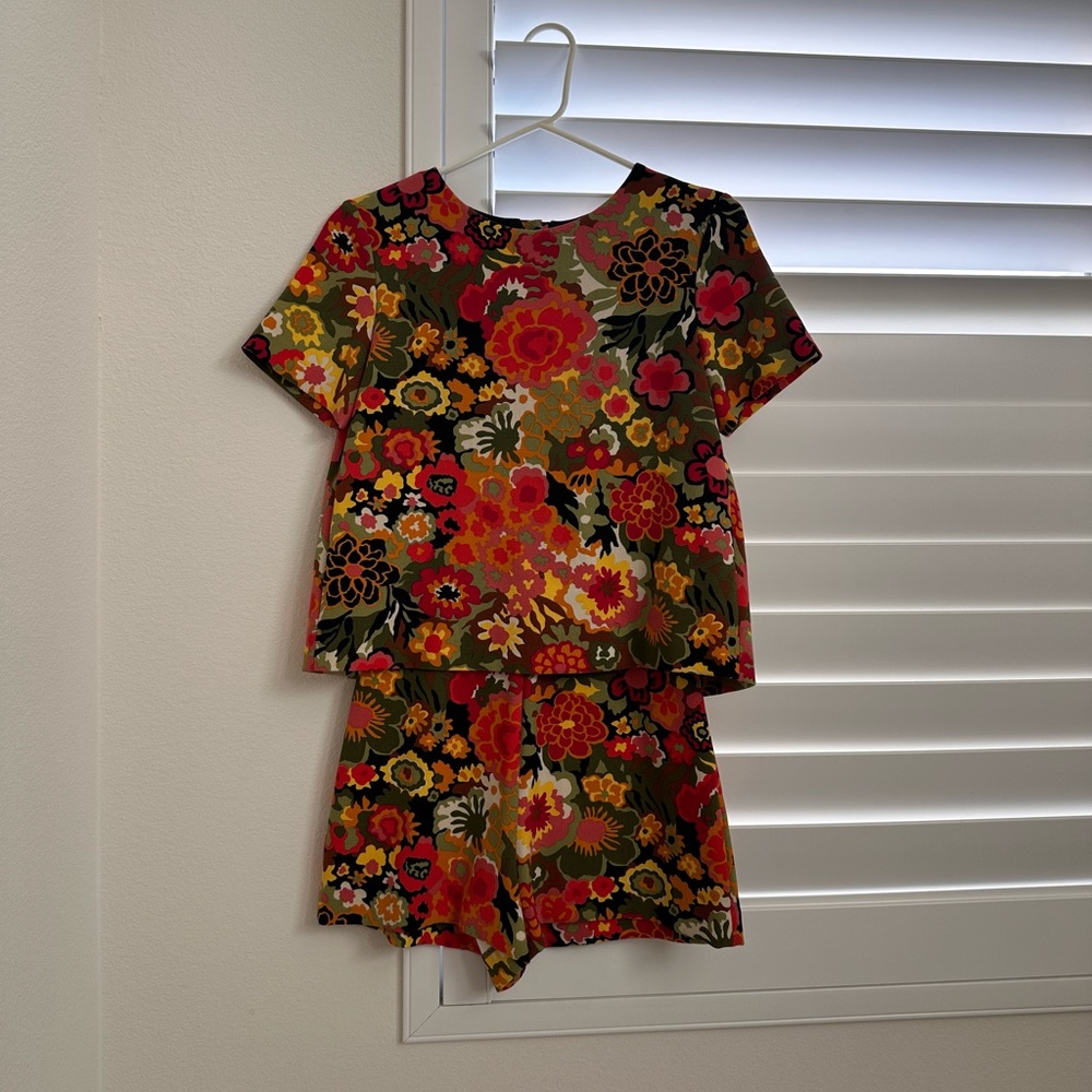 Zara Trafaluc 70s Groovy Romper - Picture 5 of 9